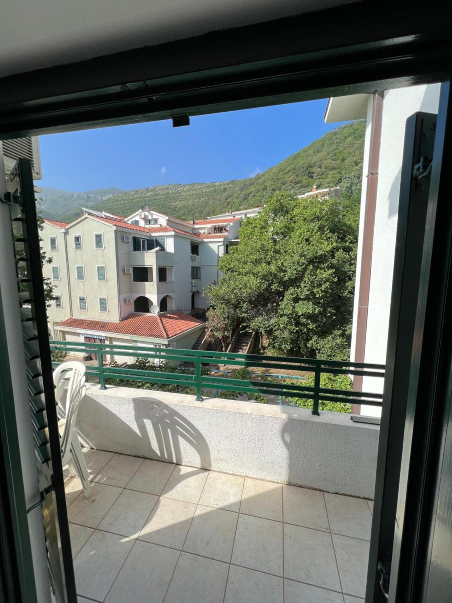 Renome Apartment Petrovac Exterior foto